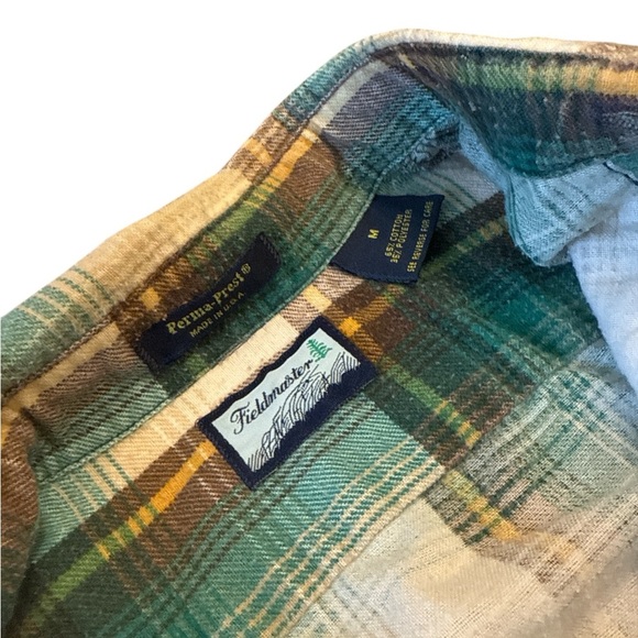 Women’s Plaid Button Down Shirt - Picture 5 of 6